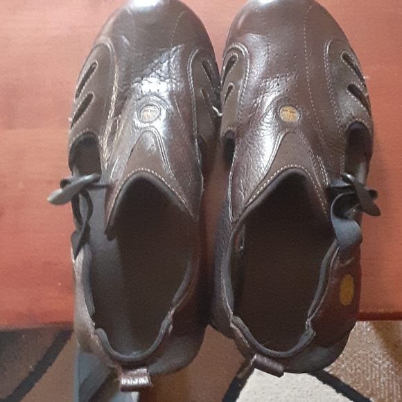 Scandals - Picture 4 of 16